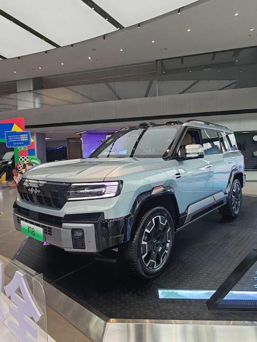惠州97比亚迪方程豹硬派越野的爆款，英菲尼迪35周年与你共成长